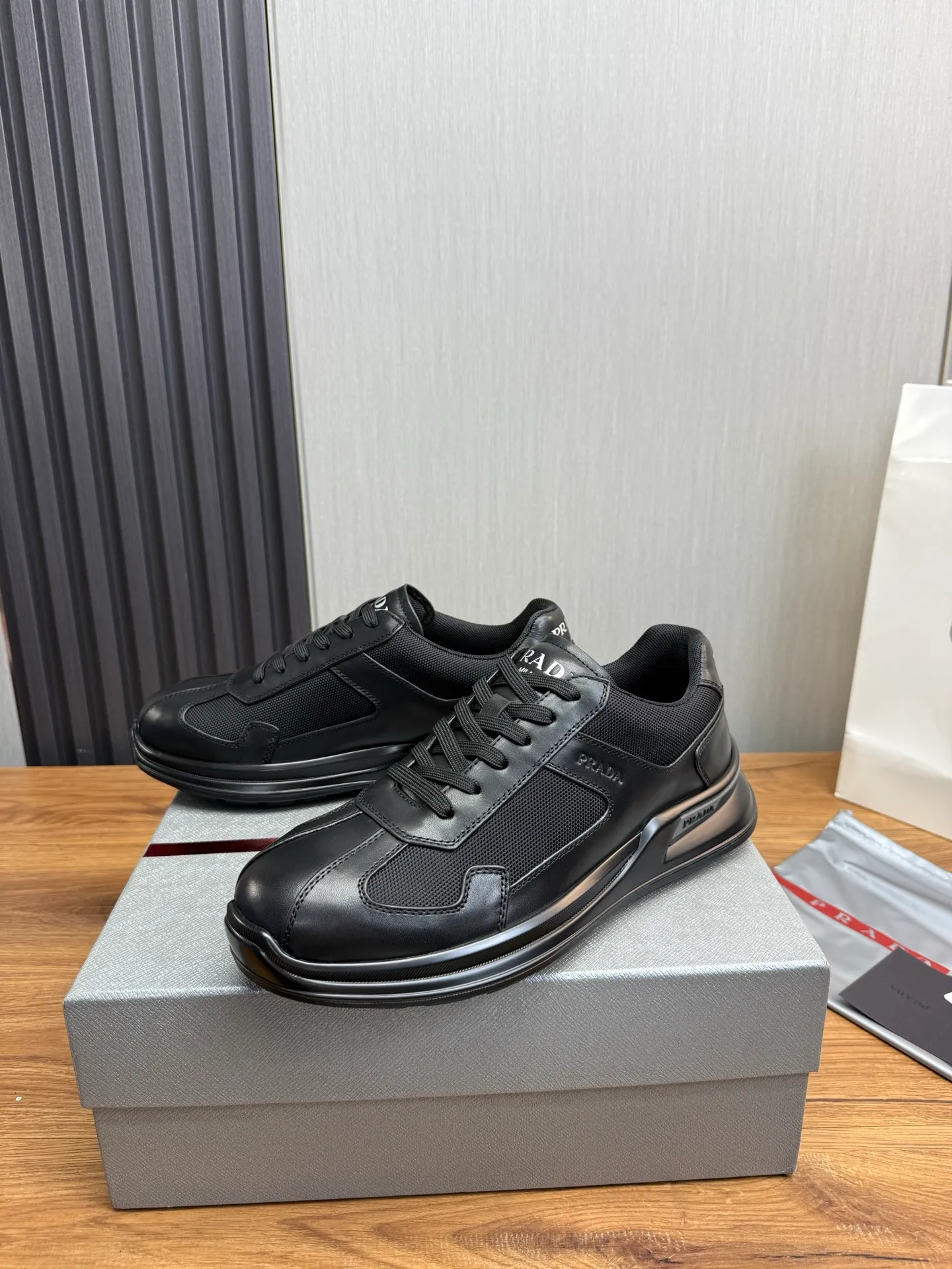 Men's shoes 💰600💰 [PRADA] Popular men's shoes shipped 👏Official website synchronized ⬆️Original cowhide fabric + cowhide lining, 1⃣️:1⃣️reproduction, original sole, 38-45 (45. Customized, non-refundable)